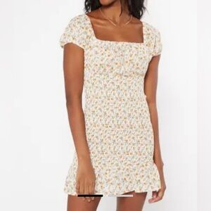 NWOT Rue21 Ivory Ditsy Floral Sunflower Print Smocked Dress